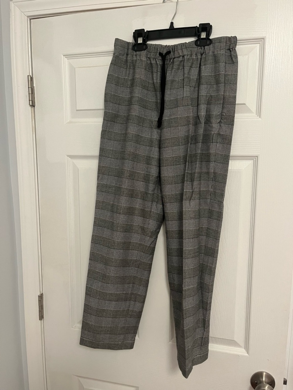 Aritzia Babaton Gray Plaid Drawstring Pants